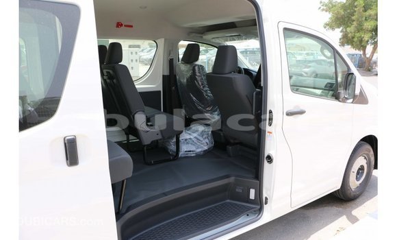 Acheter Import Voiture Toyota Hiace Blanc à Import - Dubai, Central Acheter Import Voiture Toyota Hiace Blanc à Import - Dubai, Central