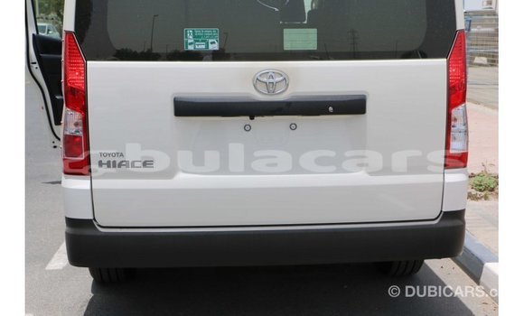 Acheter Import Voiture Toyota Hiace Blanc à Import - Dubai, Central Acheter Import Voiture Toyota Hiace Blanc à Import - Dubai, Central
