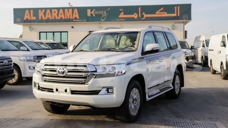 Big with watermark toyota land cruiser central import dubai 5979