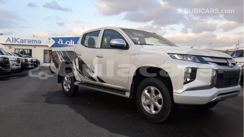 Big with watermark mitsubishi l200 central import dubai 5980