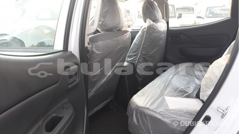 Big with watermark mitsubishi l200 central import dubai 5980