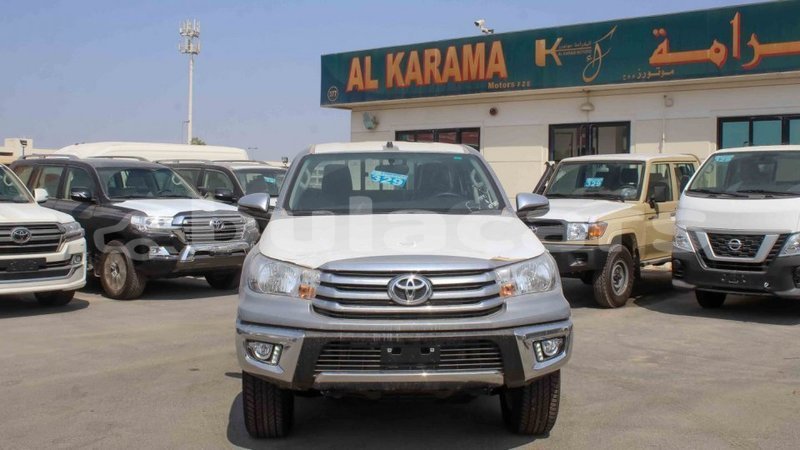 Big with watermark toyota hilux central import dubai 5982