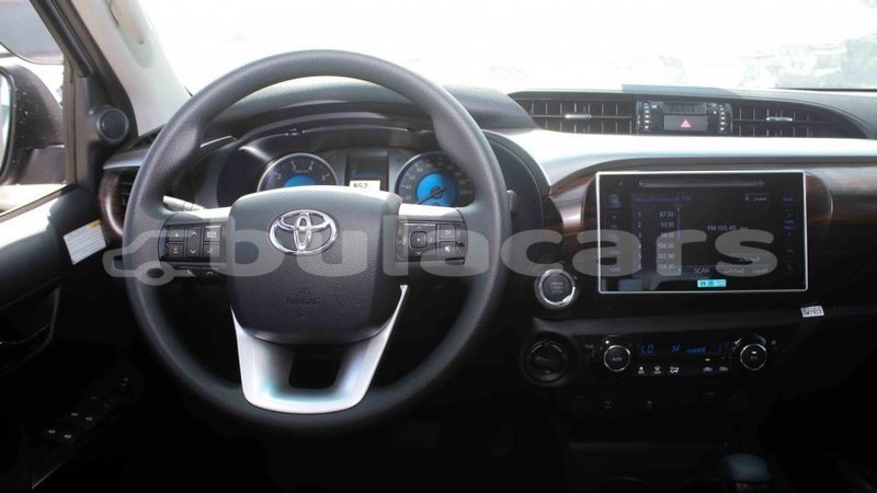 Big with watermark toyota hilux central import dubai 5982