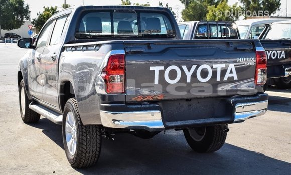 Buy Import Toyota Hilux Grey Car in Import - Dubai in Central Buy Import Toyota Hilux Grey Car in Import - Dubai in Central