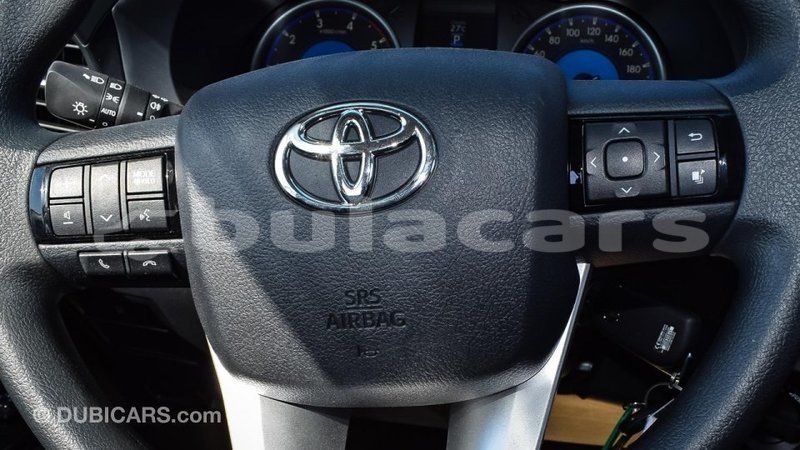 Big with watermark toyota hilux central import dubai 5984