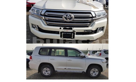 Buy Import Toyota Land Cruiser White Car in Import - Dubai in Central Buy Import Toyota Land Cruiser White Car in Import - Dubai in Central