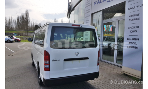 Buy Import Toyota Hiace White Car in Import - Dubai in Central Buy Import Toyota Hiace White Car in Import - Dubai in Central