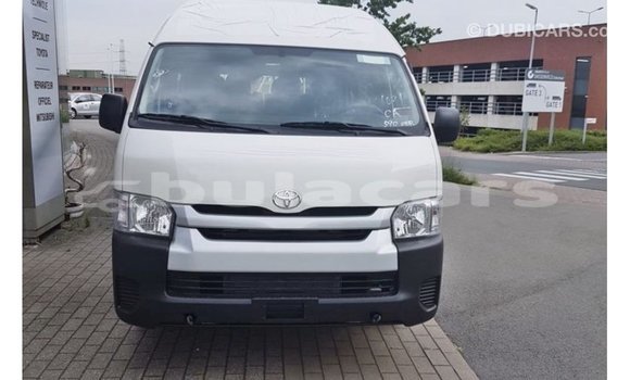 Buy Import Toyota Hiace White Car in Import - Dubai in Central Buy Import Toyota Hiace White Car in Import - Dubai in Central