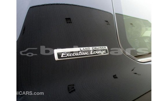 Acheter Import Voiture Toyota Land Cruiser Noir à Import - Dubai, Central Acheter Import Voiture Toyota Land Cruiser Noir à Import - Dubai, Central