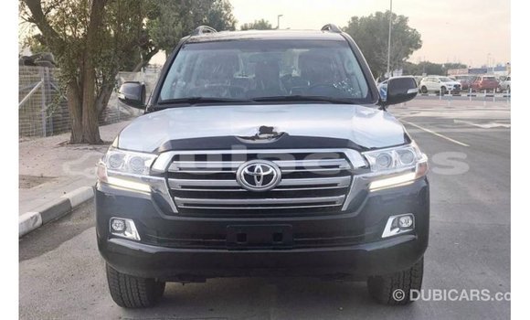 Buy Import Toyota Land Cruiser Black Car in Import - Dubai in Central Buy Import Toyota Land Cruiser Black Car in Import - Dubai in Central