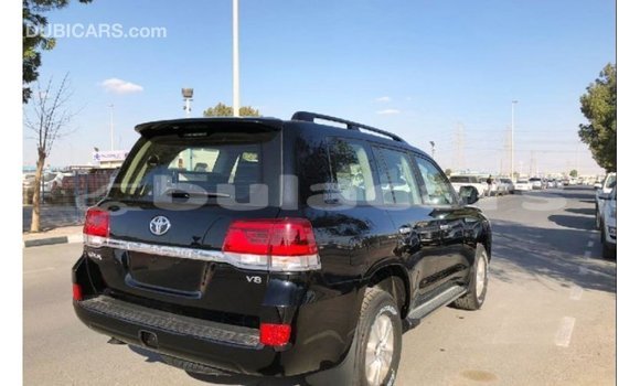 Buy Import Toyota Land Cruiser Black Car in Import - Dubai in Central Buy Import Toyota Land Cruiser Black Car in Import - Dubai in Central