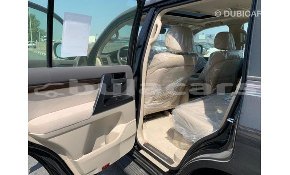 Buy Import Toyota Land Cruiser Black Car in Import - Dubai in Central Buy Import Toyota Land Cruiser Black Car in Import - Dubai in Central