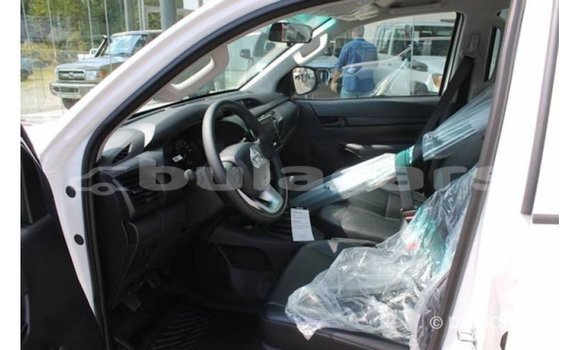 Buy Import Toyota Hilux White Car in Import - Dubai in Central Buy Import Toyota Hilux White Car in Import - Dubai in Central