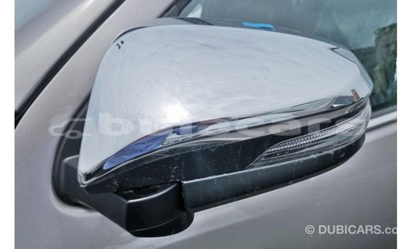 Acheter Import Voiture Toyota Hilux Gris à Import - Dubai, Central Acheter Import Voiture Toyota Hilux Gris à Import - Dubai, Central