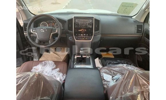 Buy Import Toyota Land Cruiser Black Car in Import - Dubai in Central Buy Import Toyota Land Cruiser Black Car in Import - Dubai in Central