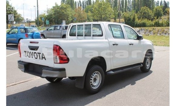 Buy Import Toyota Hilux White Car in Import - Dubai in Central Buy Import Toyota Hilux White Car in Import - Dubai in Central