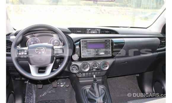 Buy Import Toyota Hilux White Car in Import - Dubai in Central Buy Import Toyota Hilux White Car in Import - Dubai in Central