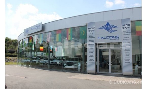 Buy Import Toyota Hilux White Car in Import - Dubai in Central Buy Import Toyota Hilux White Car in Import - Dubai in Central