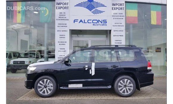 Buy Import Toyota Land Cruiser Black Car in Import - Dubai in Central Buy Import Toyota Land Cruiser Black Car in Import - Dubai in Central