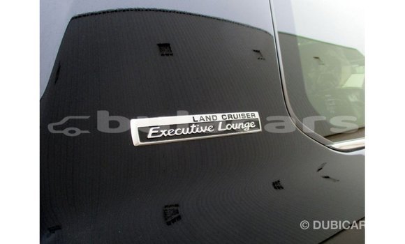 Buy Import Toyota Land Cruiser Black Car in Import - Dubai in Central Buy Import Toyota Land Cruiser Black Car in Import - Dubai in Central