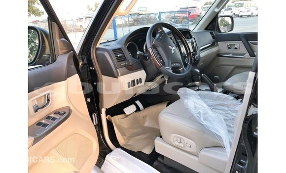 Buy Import Mitsubishi Pajero Black Car in Import - Dubai in Central Buy Import Mitsubishi Pajero Black Car in Import - Dubai in Central