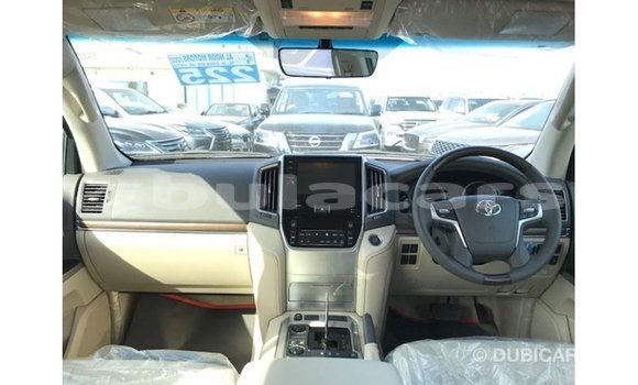 Buy Import Toyota Land Cruiser Other Car in Import - Dubai in Central Buy Import Toyota Land Cruiser Other Car in Import - Dubai in Central