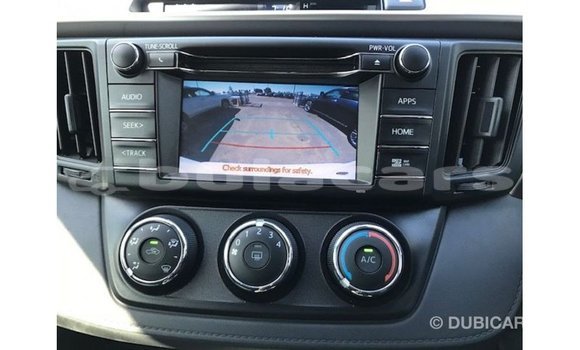 Buy Import Toyota 4Runner White Car in Import - Dubai in Central Buy Import Toyota 4Runner White Car in Import - Dubai in Central