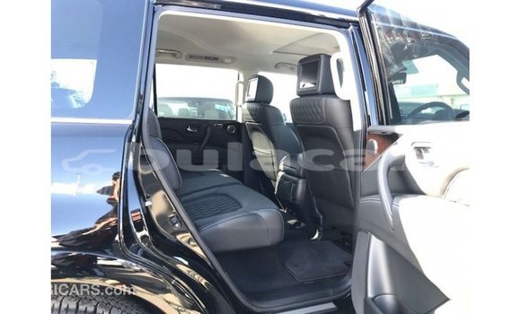 Acheter Import Voiture Infiniti Q Noir à Import - Dubai, Central Acheter Import Voiture Infiniti Q Noir à Import - Dubai, Central