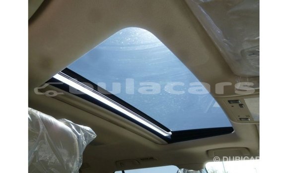 Buy Import Toyota Land Cruiser White Car in Import - Dubai in Central Buy Import Toyota Land Cruiser White Car in Import - Dubai in Central