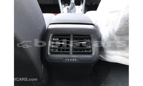 Buy Import Volkswagen Golf White Car in Import - Dubai in Central Buy Import Volkswagen Golf White Car in Import - Dubai in Central