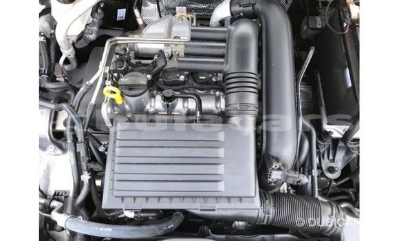 Buy Import Volkswagen Golf White Car in Import - Dubai in Central Buy Import Volkswagen Golf White Car in Import - Dubai in Central