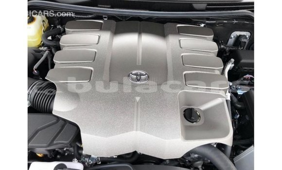 Acheter Import Voiture Toyota Land Cruiser Noir à Import - Dubai, Central Acheter Import Voiture Toyota Land Cruiser Noir à Import - Dubai, Central