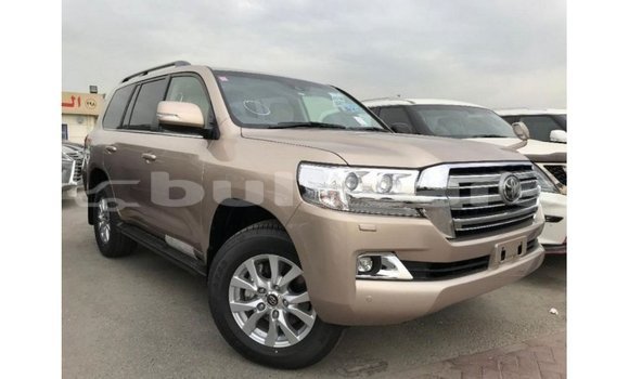 Buy Import Toyota Land Cruiser Other Car in Import - Dubai in Central Buy Import Toyota Land Cruiser Other Car in Import - Dubai in Central