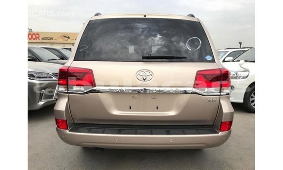 Buy Import Toyota Land Cruiser Other Car in Import - Dubai in Central Buy Import Toyota Land Cruiser Other Car in Import - Dubai in Central