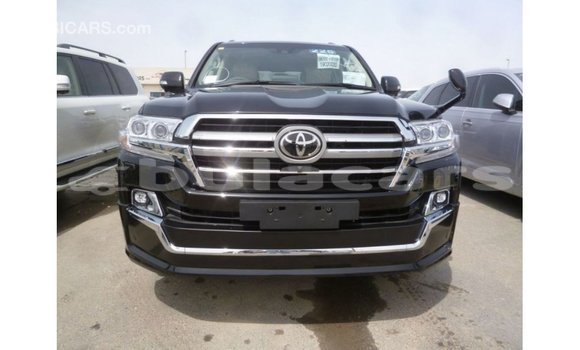 Acheter Import Voiture Toyota Land Cruiser Noir à Import - Dubai, Central Acheter Import Voiture Toyota Land Cruiser Noir à Import - Dubai, Central