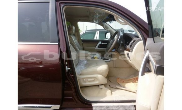 Buy Import Toyota Land Cruiser Other Car in Import - Dubai in Central Buy Import Toyota Land Cruiser Other Car in Import - Dubai in Central