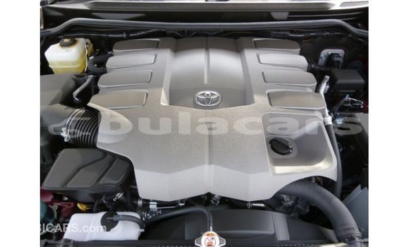 Buy Import Toyota Land Cruiser Other Car in Import - Dubai in Central Buy Import Toyota Land Cruiser Other Car in Import - Dubai in Central