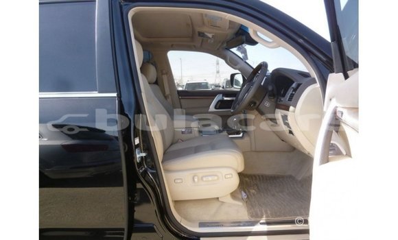 Buy Import Toyota Land Cruiser Black Car in Import - Dubai in Central Buy Import Toyota Land Cruiser Black Car in Import - Dubai in Central