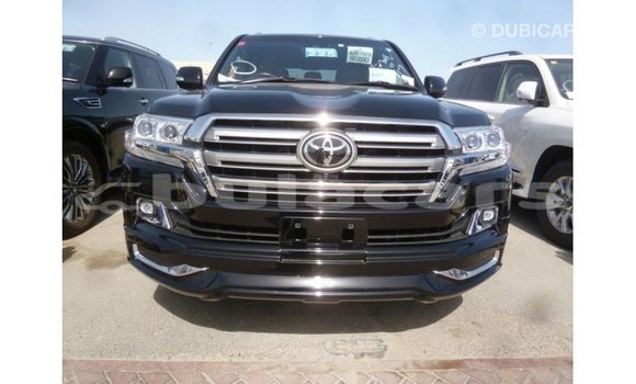 Acheter Import Voiture Toyota Land Cruiser Noir à Import - Dubai, Central Acheter Import Voiture Toyota Land Cruiser Noir à Import - Dubai, Central