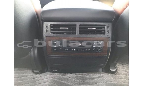 Acheter Import Voiture Toyota Land Cruiser Noir à Import - Dubai, Central Acheter Import Voiture Toyota Land Cruiser Noir à Import - Dubai, Central