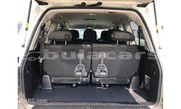 Buy Import Toyota Land Cruiser White Car in Import - Dubai in Central Buy Import Toyota Land Cruiser White Car in Import - Dubai in Central