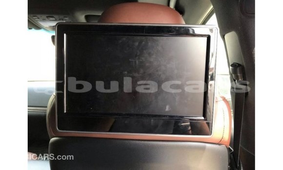 Buy Import Toyota Land Cruiser White Car in Import - Dubai in Central Buy Import Toyota Land Cruiser White Car in Import - Dubai in Central