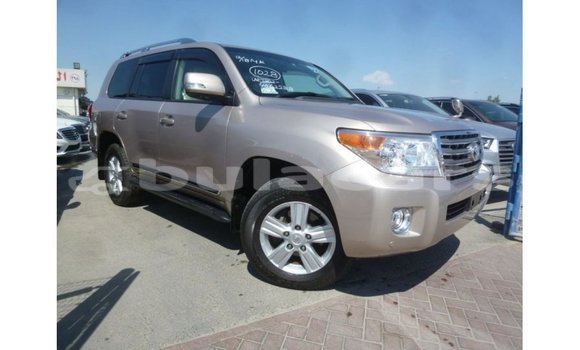 Buy Import Toyota Land Cruiser Other Car in Import - Dubai in Central Buy Import Toyota Land Cruiser Other Car in Import - Dubai in Central