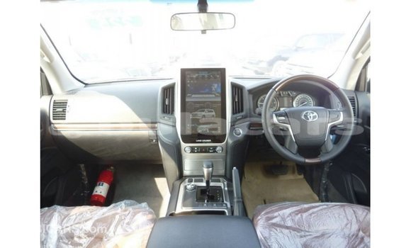 Buy Import Toyota Land Cruiser Black Car in Import - Dubai in Central Buy Import Toyota Land Cruiser Black Car in Import - Dubai in Central