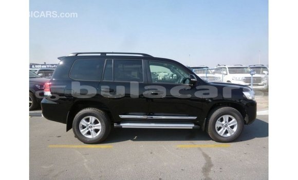 Buy Import Toyota Land Cruiser Black Car in Import - Dubai in Central Buy Import Toyota Land Cruiser Black Car in Import - Dubai in Central