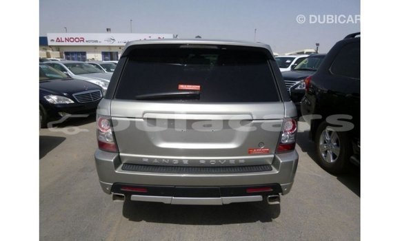 Acheter Import Voiture Land Rover Range Rover Gris à Import - Dubai, Central Acheter Import Voiture Land Rover Range Rover Gris à Import - Dubai, Central