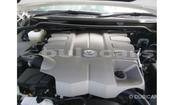 Buy Import Toyota Land Cruiser White Car in Import - Dubai in Central Buy Import Toyota Land Cruiser White Car in Import - Dubai in Central
