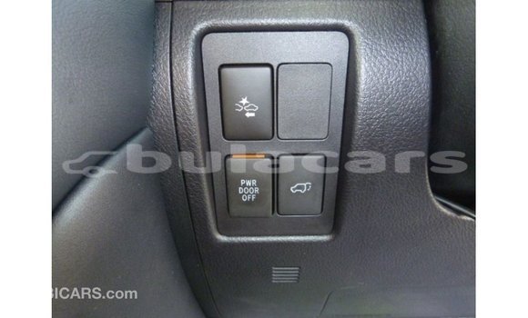 Buy Import Toyota Land Cruiser White Car in Import - Dubai in Central Buy Import Toyota Land Cruiser White Car in Import - Dubai in Central