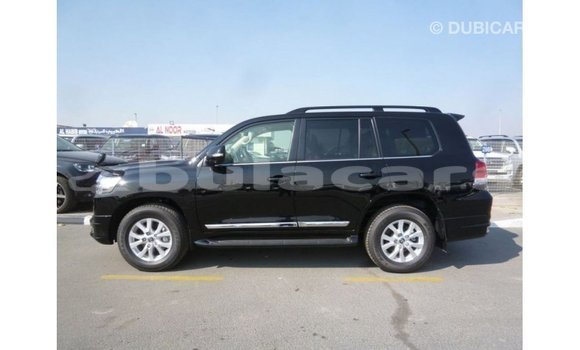 Acheter Import Voiture Toyota Land Cruiser Noir à Import - Dubai, Central Acheter Import Voiture Toyota Land Cruiser Noir à Import - Dubai, Central