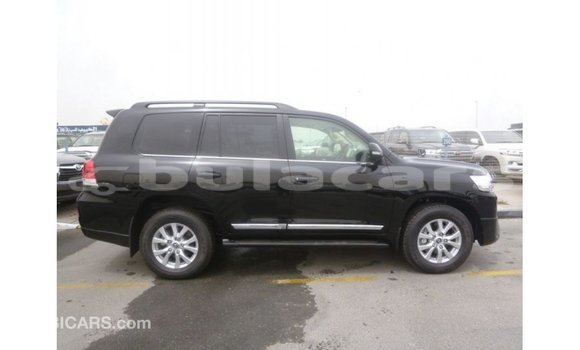Buy Import Toyota Land Cruiser Black Car in Import - Dubai in Central Buy Import Toyota Land Cruiser Black Car in Import - Dubai in Central
